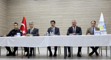 İlk Muhtarlar Toplantısı Kaymakam Kafkas Başkanlığı'nda yapıldı