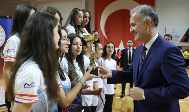 İnegöl’de 19 Mayıs coşkusu sürüyor