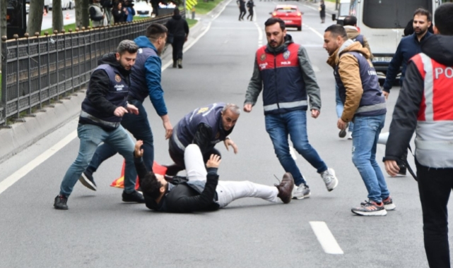 İstanbul'da 210 kişi gözaltında!