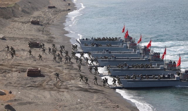 İzmir'de nefes kesen tatbikat!