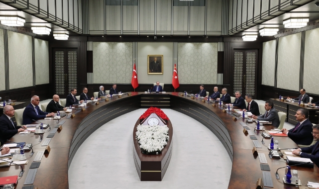 Kabine toplandı! Gözler öğretmen atamalarında