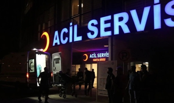 Kahvede bıçaklandı, hastanede öldü