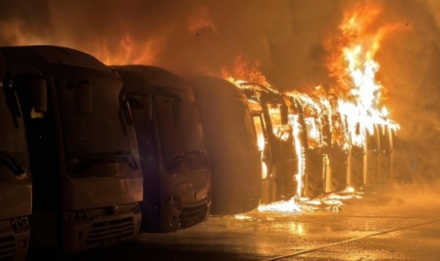 Kocaeli'de servis otoparkında yangın