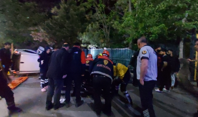Kontrolden çıkan otomobil aydınlatma direğine çarptı: 1 ölü