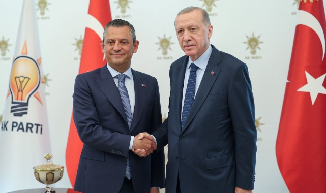 Cumhurbaşkanı Erdoğan CHP lideri Özgür Özel görüşmesi sona erdi