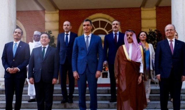 Madrid'de Filistin zirvesi