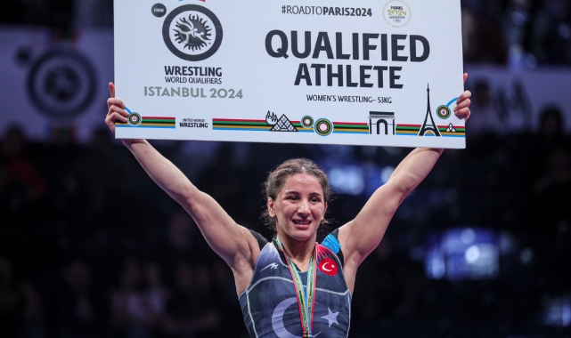 Milli güreşçi Zeynep Yetgil olimpiyat kotası aldı