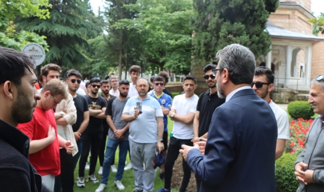 Muradiye Külliyesine ziyaretçi akını!