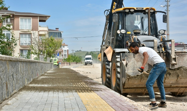 Mustafakemalpaşa'da yollar onarılıyor