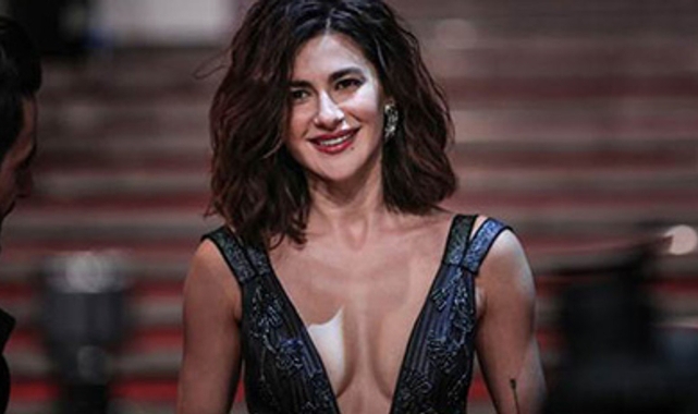 Nesrin Cavadzade’den tatil pozları
