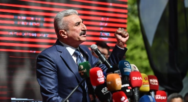 Nihat Yeşiltaş'tan İsrail'in hava saldırısına kınama!