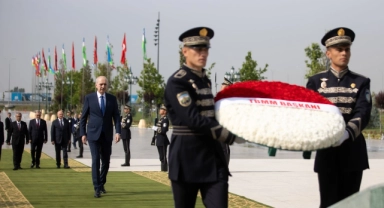 Numan Kurtulmuş Özbekistan programına katıldı