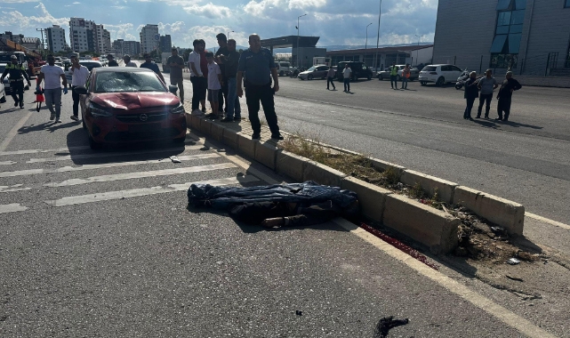Otomobil çarpan motosikletin sürücüsü hayatını kaybetti