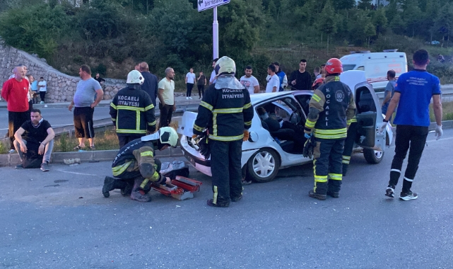 Otomobil ile taksi çarpıştı: 4 yaralı