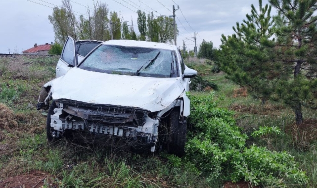 Otomobil şarampole uçtu!