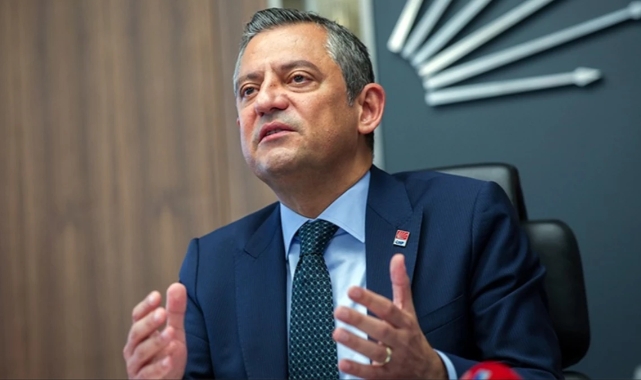 Özgür Özel, Türkan Saylan'ı unutmadı!