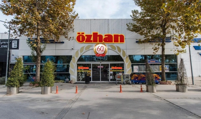Özhan Marketler Zinciri Bursalılara iş olanakları sunuyor