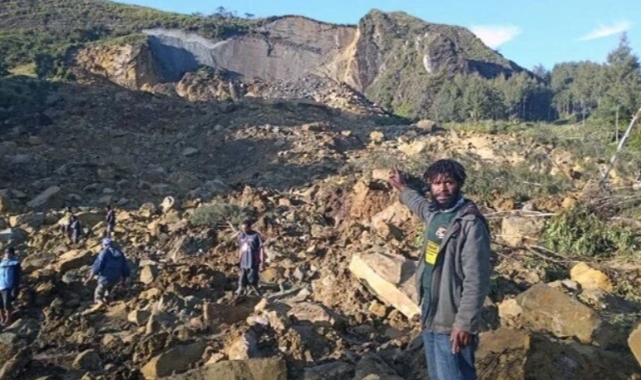 Papua Yeni Gine'de toprak kayması