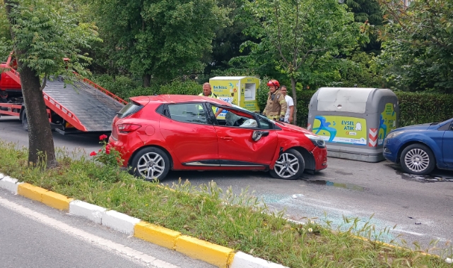 Park halindeki araçlara çarpan otomobil takla attı!