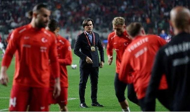 Polonya-Türkiye futbol karşılaşmasının öncelikli bilet satışı başladı