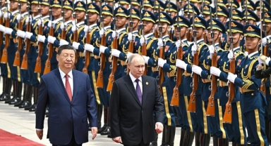 Putin ve Xi Pekin’de bir araya geldi