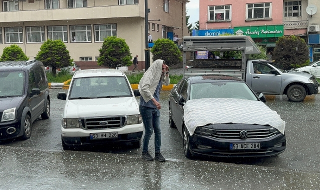 Rize’de dolu yağışı