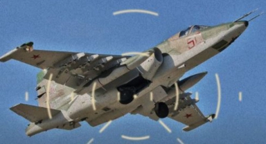 Rusya'ya ait Su-25 uçağı düşürüldü