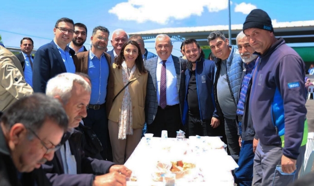 Şadi Özdemir geleneksel hayır yemeğine katıldı