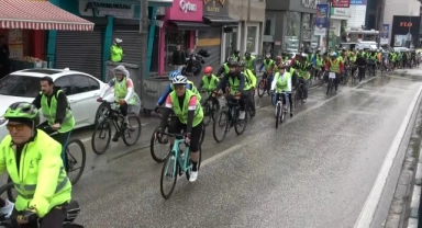 Sağlıklı yaşam için pedal çevirdiler