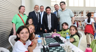 Satranç turnuvasında ilk hamle Başkan Aydın’dan