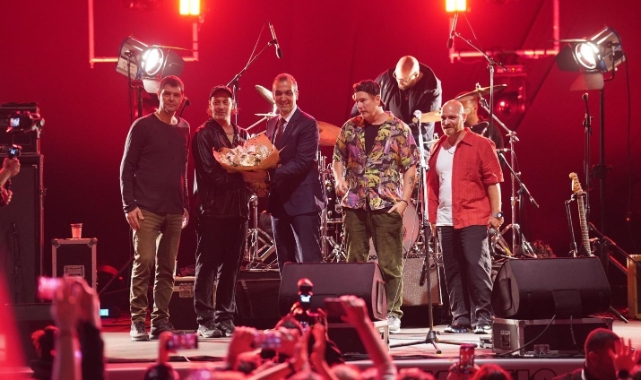 Şişli'de Duman konseriyle 19 Mayıs kutlandı