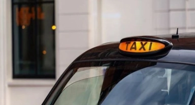 Taksiciler Uber'e dava açıyor