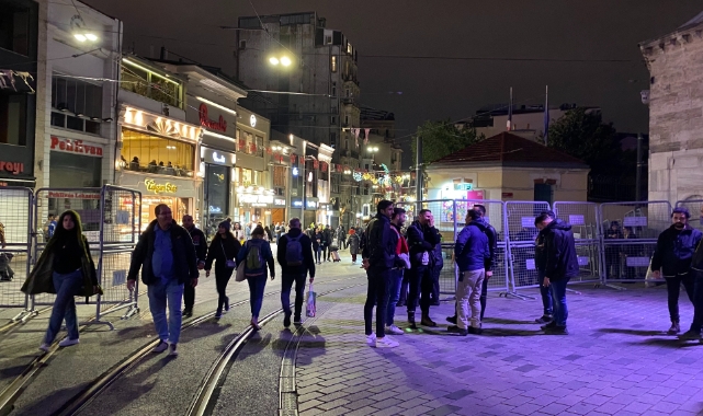 Taksim ve İstiklal Caddesi'ndeki kısıtlamalar kaldırıldı