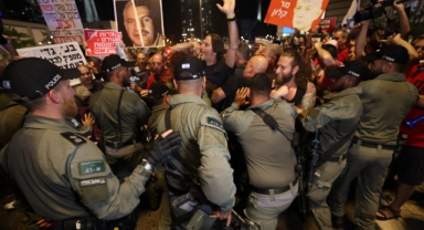 Tel Aviv ve Kudüs’te hükümet karşıtı protesto