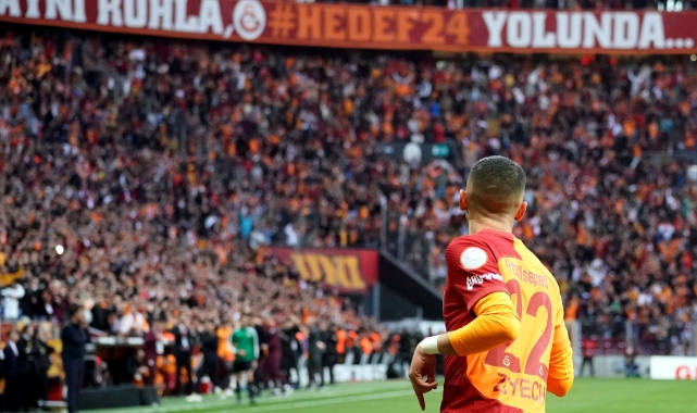 Trendyol Süper Lig: Galatasaray: 2 - Sivasspor: 0 (İlk yarı)