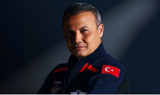Türkiye'nin İlk Astronotu Alper Gezeravcı kaza yaptı!