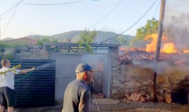 Ula'da korkutan yangın