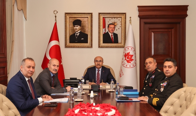 Vali Demirtaş Bakan Yerlikaya ile görüştü