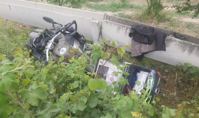Virajı alamayan motosiklet su kanalına çarptı: 1 ölü, 1 yaralı