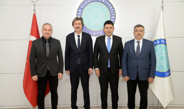 Yapı Topluluğu “Geleceğin İnşası” programına sektör temsilcilerini getirdi