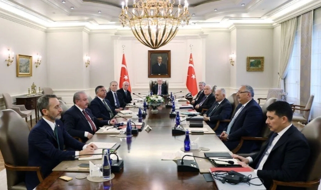 Yüksek İstişare Kurulu toplantısında "anayasa" ele alındı