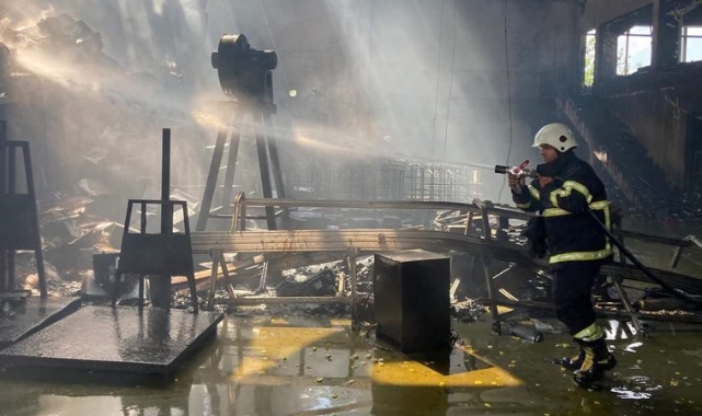 Zeytinyağı fabrikasında korkutan yangın
