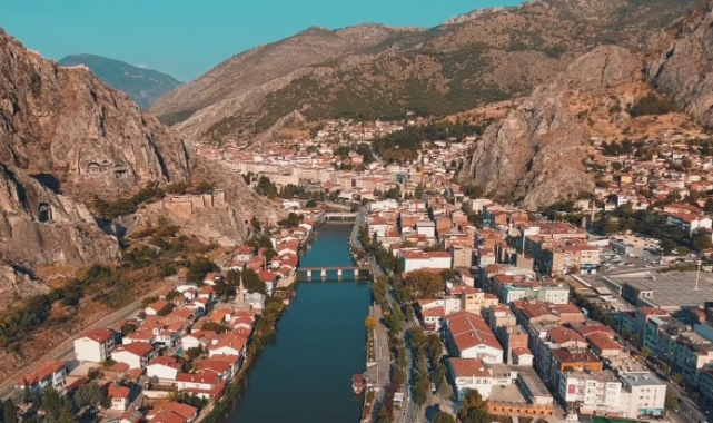 Amasya bayram tadında festivale hazırlanıyor