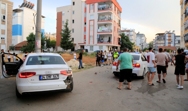 Ambulansta dahi çocuğunu kucağından indirmedi