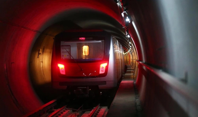 Metro seferlerine 'kuvvetli yağış' engeli!