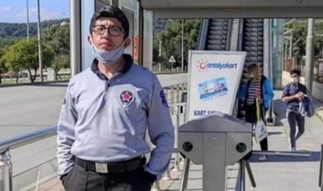 Antalya'da tramvay durağında dehşet