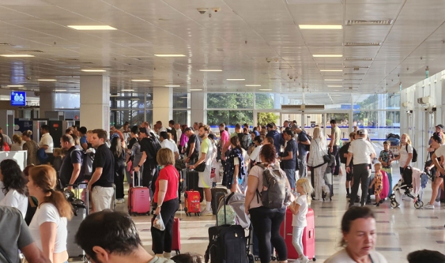 Antalya Havalimanı’nda arefe rekoru