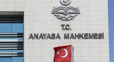 AYM'den bürokratlara 'ikinci maaş' kararı
