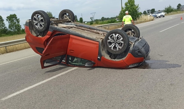 Bafra'da iki otomobil çarpıştı!