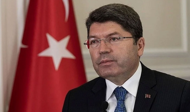 Bakan Tunç: Ülkemizi darbe anayasasından kurtaracağız
